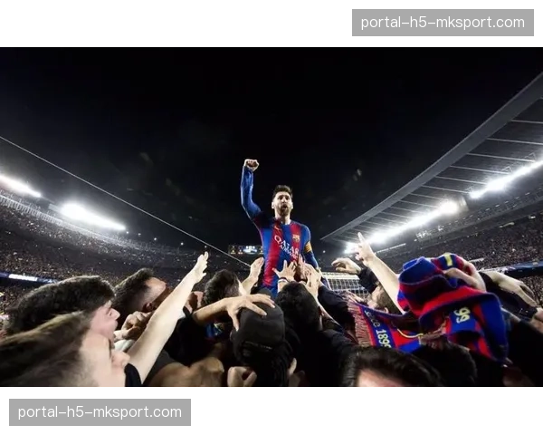 新秀凯文·布鲁斯在第二回合因意外戳眼，比赛被判无结果