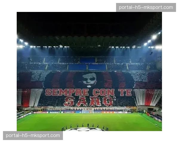 圣西罗南看台打出巨型TIFO,致敬即将退役的克亚尔 圣西罗南看台打出巨型TIFO,致敬即将退役的克亚尔